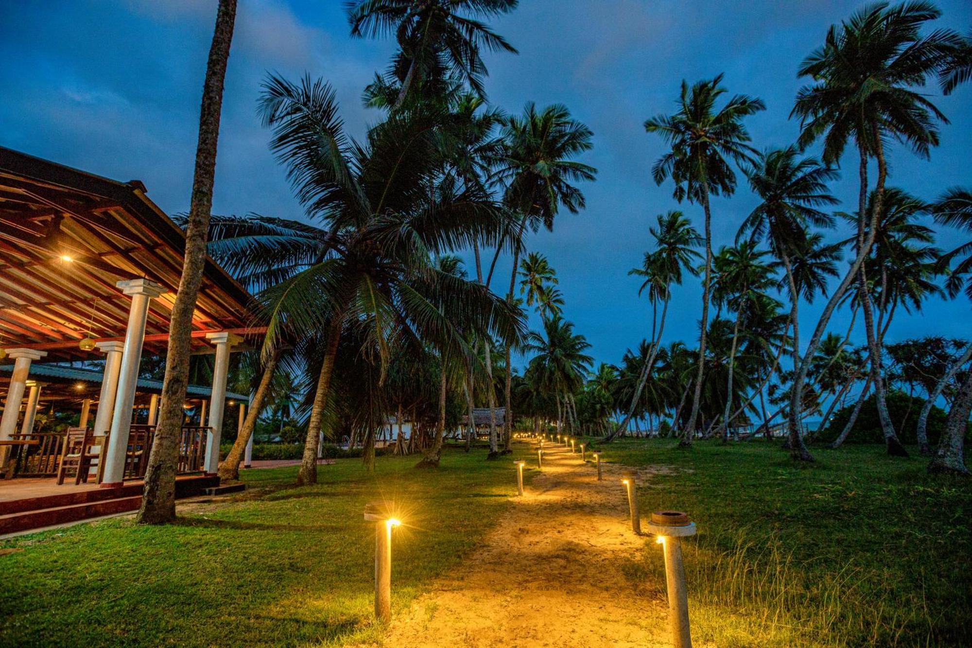 Helios Beach Resort Tangalle Exteriér fotografie